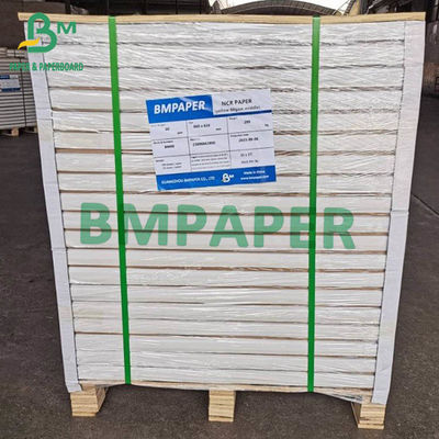 Carta NCR senza carbonio 55GSM 60GSM Carbonio anteriore e posteriore 55GSM 60GSM 66x100cm Riam 500 fogli