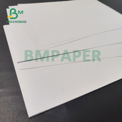 carta offset non rivestita del testo del libro di 60lb 70lb per la busta 23 x 36&quot; bianchi eccellenti