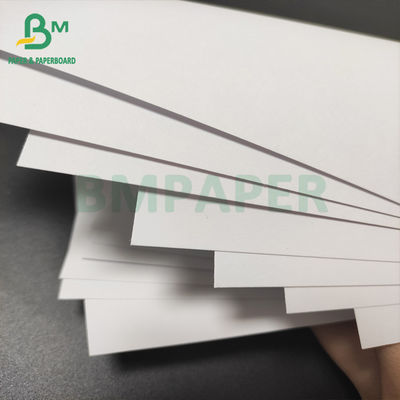 Bordo di Matt White Senza legno Uncoated Paper per gli opuscoli della carta del manifesto