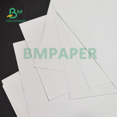 120gsm 160gsm ha sfalsato la carta per scrivere per la superficie regolare degli opuscoli 890mm