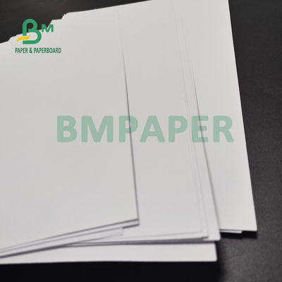 120gsm 160gsm ha sfalsato la carta per scrivere per la superficie regolare degli opuscoli 890mm