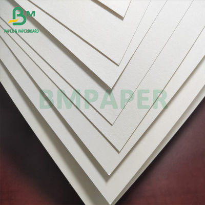 Cartone non rivestito assorbente bianco per spessore della stuoia 0.4mm 0.5mm della birra
