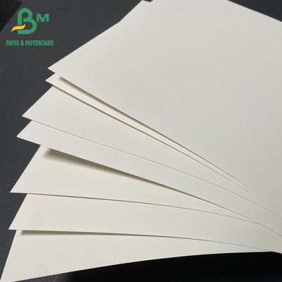 polpe bianca di seta 25&quot; 39&quot; del vergine di carta per copertine di 60lb 70lb 80lb 100lb C1S larghezza del rotolo