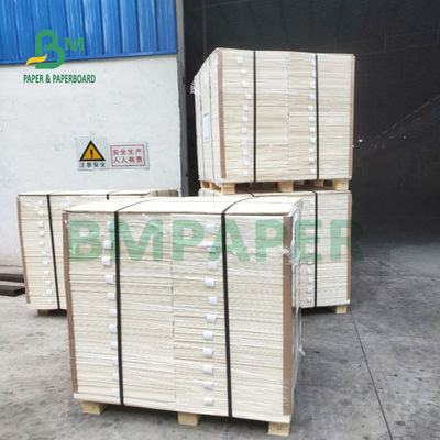 gli strati di carta assorbenti di 1000mm x di 700mm eccellenti assorbono la superficie piana liquida