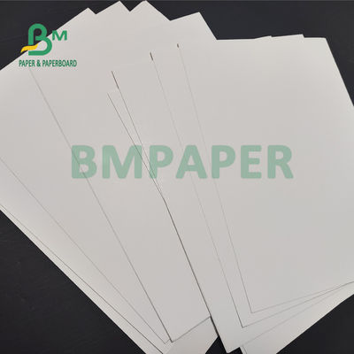 cartone dell'avorio SBS di 170gsm 190gsm C1S per bianchezza alta dei Hangtags 30 X 40inch dell'indumento