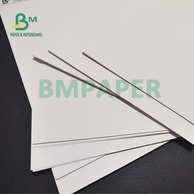 cartone dell'avorio SBS di 170gsm 190gsm C1S per bianchezza alta dei Hangtags 30 X 40inch dell'indumento