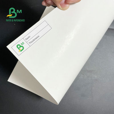 Un rotolo di carta 275gsm 325gsm del congelatore rivestito del lato per alimento d'imballaggio