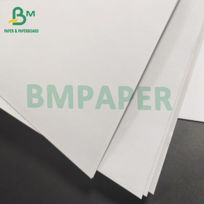 L'alto libro in serie 65gsm di carta del bianco sporco per romanzo anche protegge non rivestito