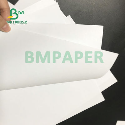 Carta offset bianca eccellente 140gsm 160gsm di Senza legno buona planarità di 914mm x di 635mm