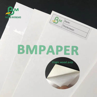 i bordi di 250G 300G SBS Papar lato di 92 x di 64 il cm uno hanno ricoperto gli strati bianchi