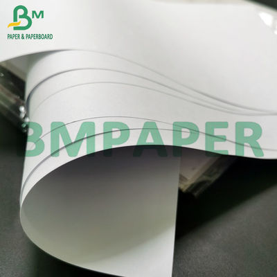 peso leggero non rivestito di alta luminosità di stampa offset della carta di 55gsm 60gsm Woodfree