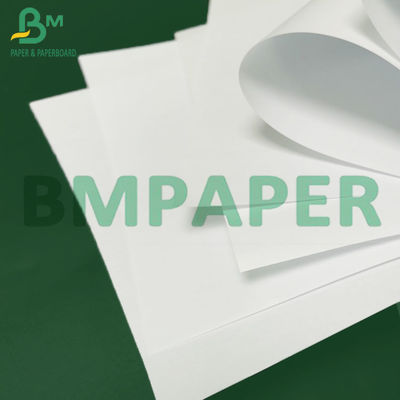 carta non patinata di contrappeso bianca di 50gsm 53gsm 60grs Woodfree per la stampa della carta intestata