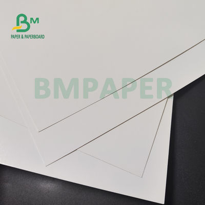 220 g 270 g Carta bianca lucida rivestita su un lato per cartoline 700 x 1000 mm