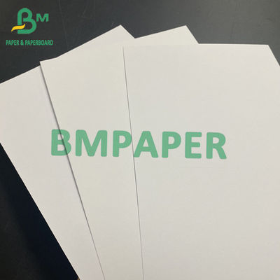 53 gm - 400 gm Carta libera non rivestita Cartuccia di libro senza legno 78 X 102cm 72 X 105cm 77 X 110cm Grande dimensione