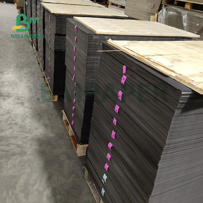 300 gm 350 gm Carta nera uniforme per tag 70 x 100 cm Alta rigidità