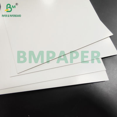 1 mm 1,5 mm carta tripla ricoperta di bianco per scatole di abbigliamento 24 x 36 pollici