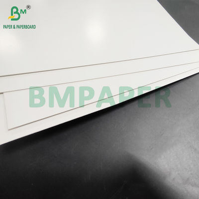 1 mm 1,5 mm carta tripla ricoperta di bianco per scatole di abbigliamento 24 x 36 pollici