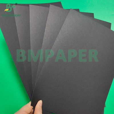 400gm Carta di cartone nero per la realizzazione di scatole regalo 70*100cm