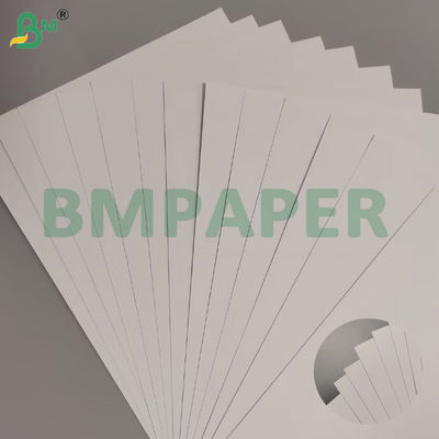 787 * 1092 mm Carta non rivestita senza legno carta vergine di legno Jumo