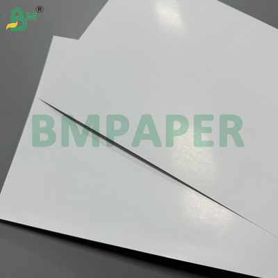 Carta patinata lucida premium 300 gsm 2 lati per presse digitali SRA3 450mmx320mm