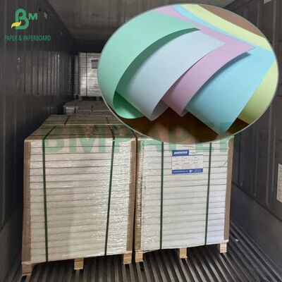 Foglio di carta NCR autocopiante CB bianca 80 g/m² e CF gialla 56 g/m² 22”x 34”